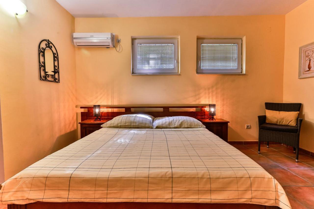 Damonte - Apartments And Rooms Budua Esterno foto