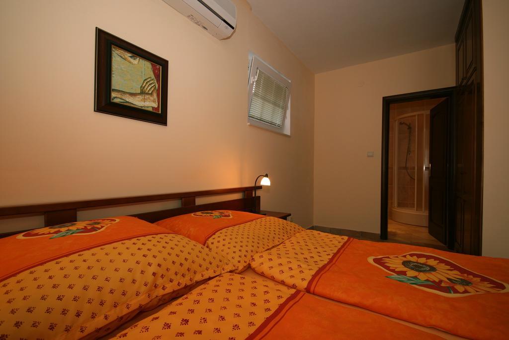 Damonte - Apartments And Rooms Budua Esterno foto
