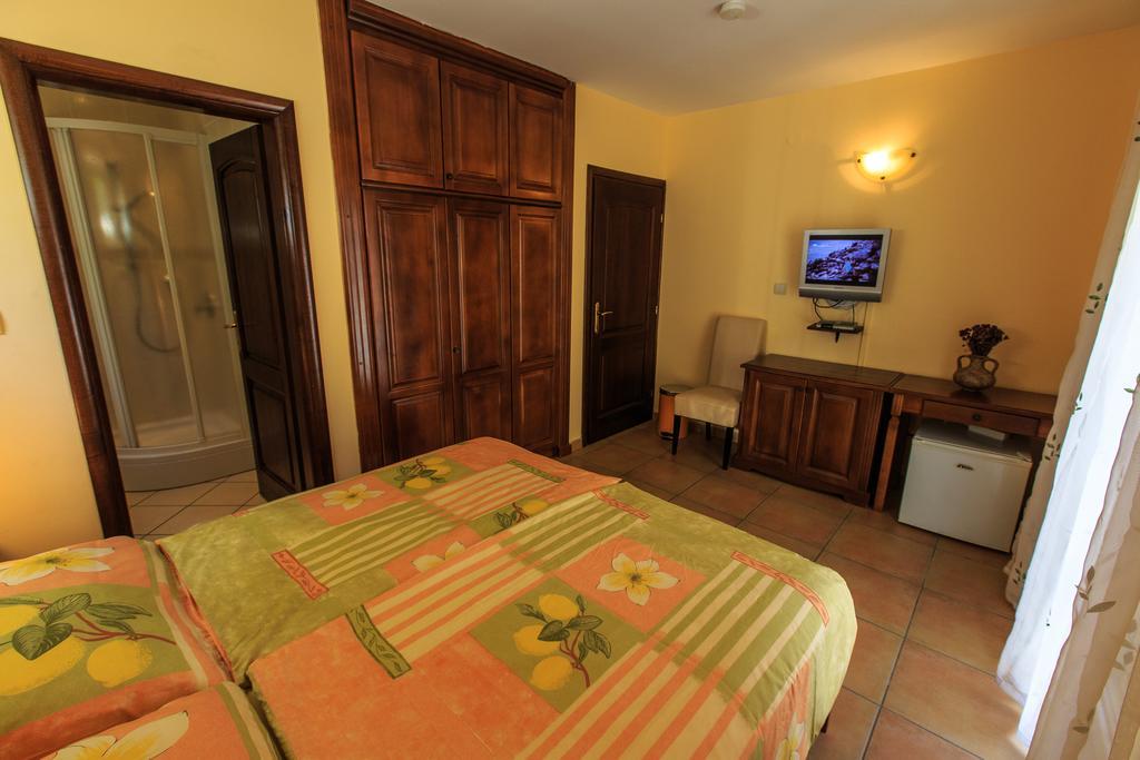 Damonte - Apartments And Rooms Budua Esterno foto